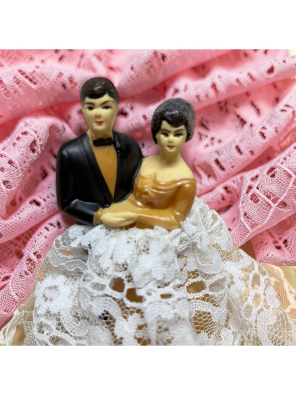 Vintage Bride & Groom Cake Topper With Lace Dress & Tulle Veil Mid-Century Weddi - Picture 6 of 7